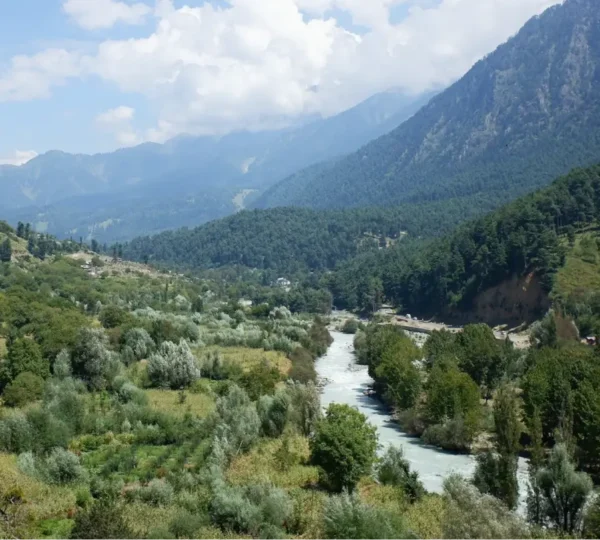 A Short and Happy Trip Valley Voyagers 1